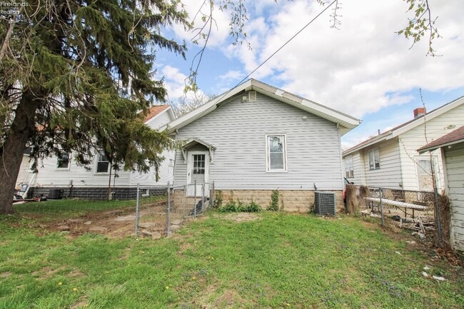 Photo - 2615 Columbus Ave