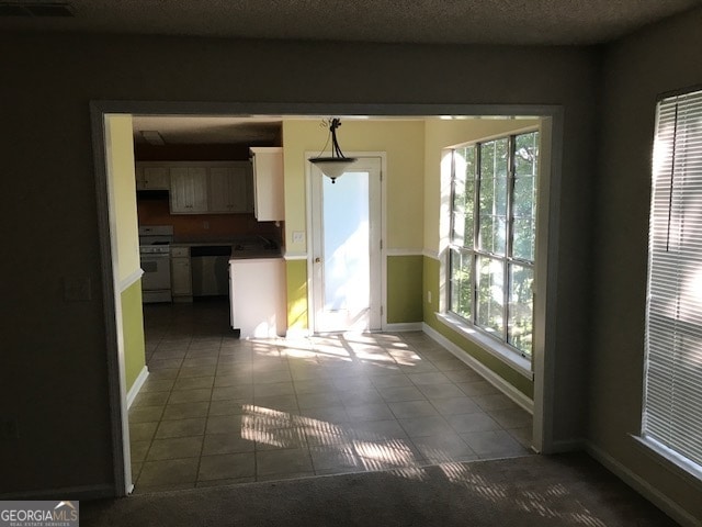 Photo - 704 Dover Ct