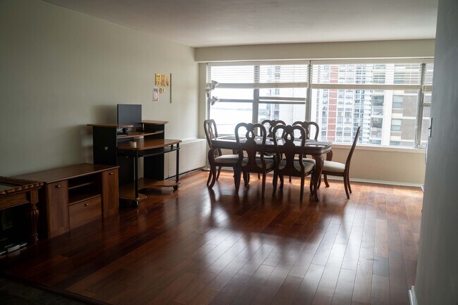 Photo - 6157 N Sheridan Rd Unit 21J