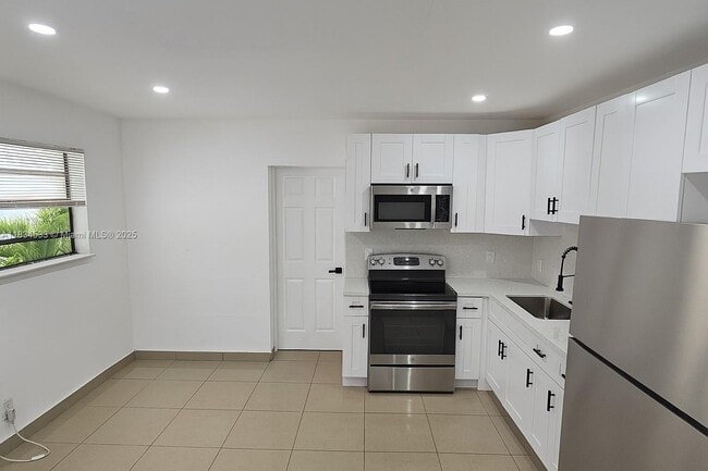 Photo - 1046 Foster Rd Apartment Unit 1