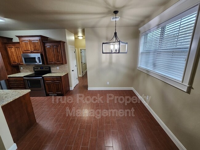 Photo - 1405 N Monte Vista St