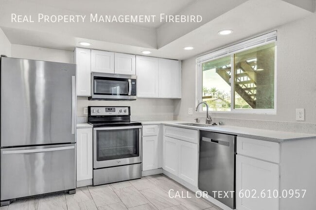 Photo - 45 N Phyllis-108 Unidad 108