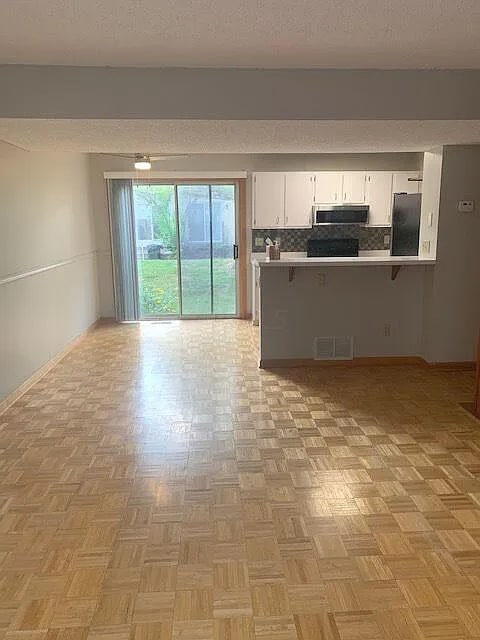 Photo - 5125 Singleton Dr