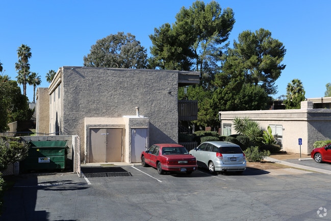 Vista del Sol Apartments