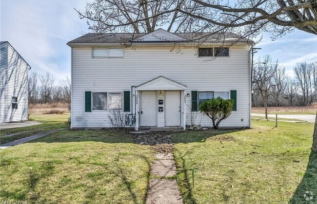 Building Photo - 3004-3006 Cromwell Dr Unit 3004 Cromwell Dr (3006) Rental