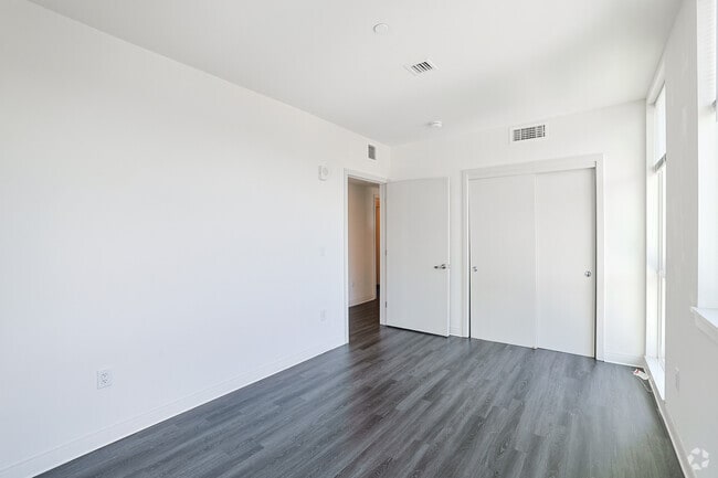 2BR, 1BA - 1,082SF - Bedroom