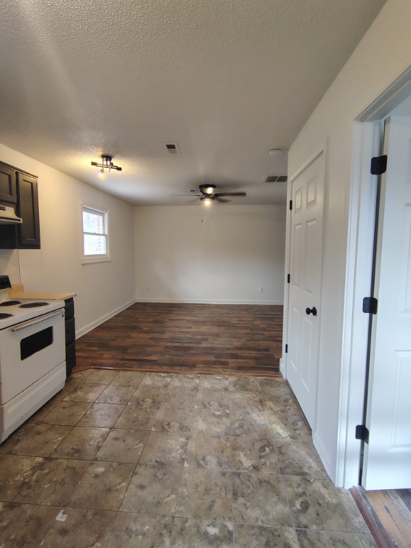 Photo - 704 S 2nd St Unidad 8