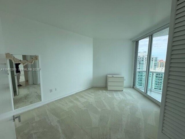 Photo - 16400 Collins Ave