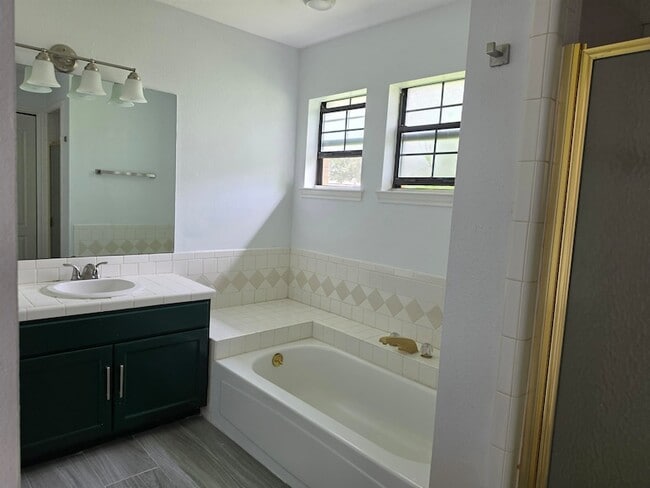 Photo - 1233 St Patrick Dr