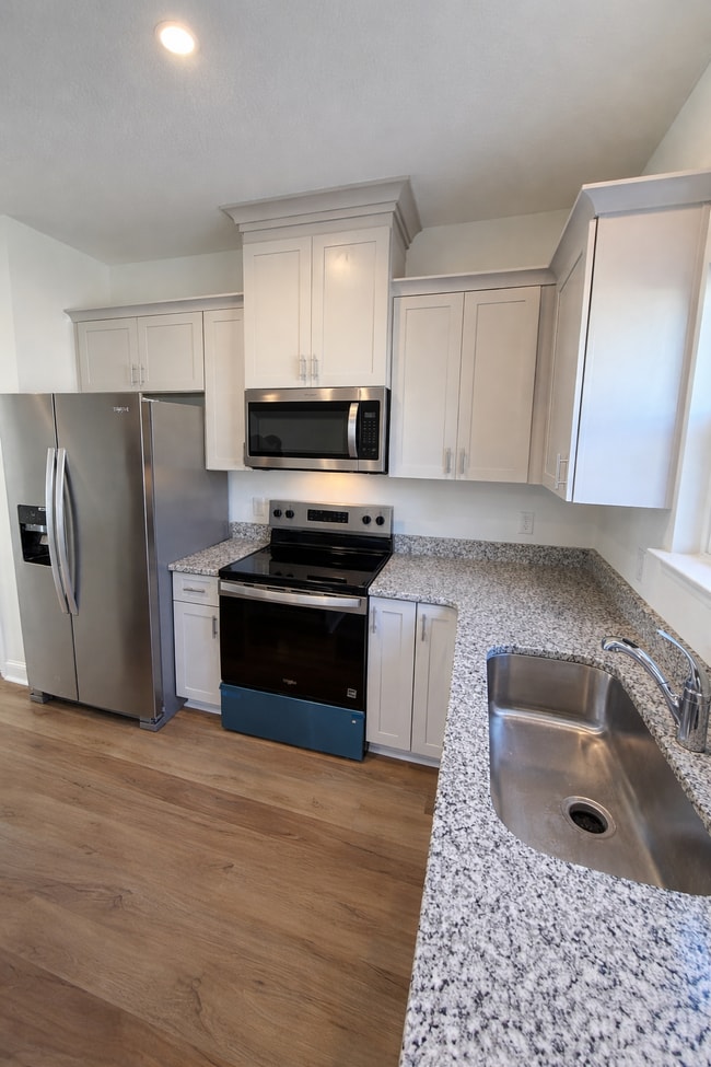 Photo - 96 Beaumont Dr