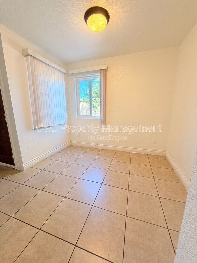 Photo - 340 W 15th Ave Unit 7