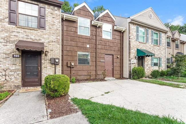 Photo - 904 Cedar Crest Dr