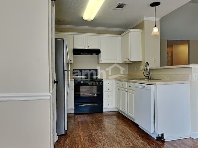 Photo - 1406 Siskin Dr