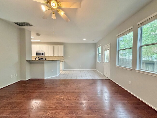 Photo - 23 Blue Creek Pl
