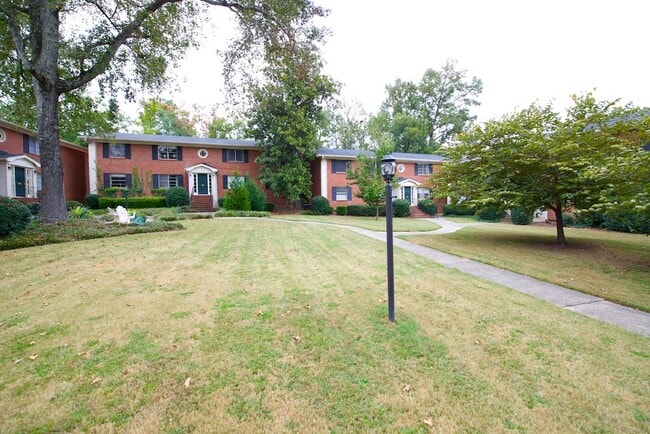 Photo - 3535 Roswell Rd NE
