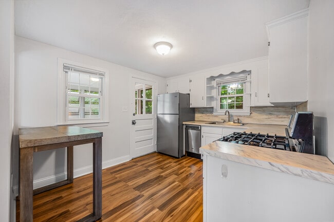 Building Photo - 155 Saint Charles St Rental