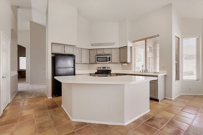 Photo - 6126 E Kelton Ln
