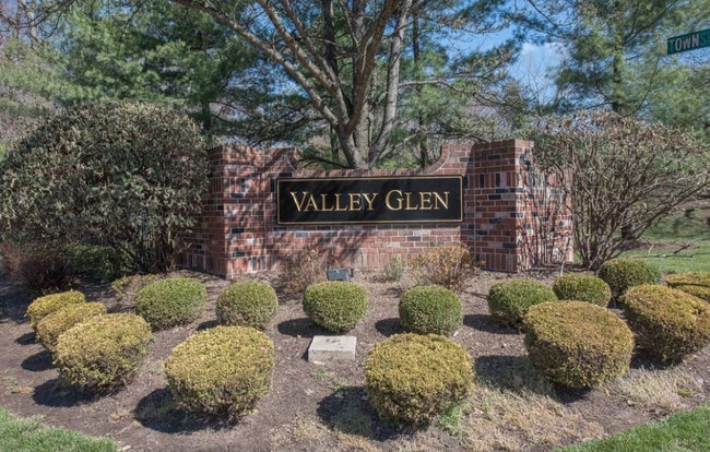 Photo - 313 Glen Ln Unit 313