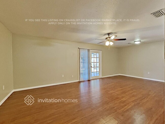 Photo - 808 65th Ave W