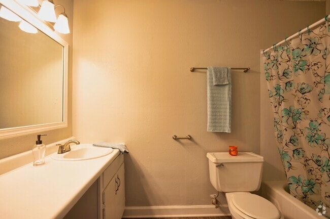 1BR,1BA 625 SqFt