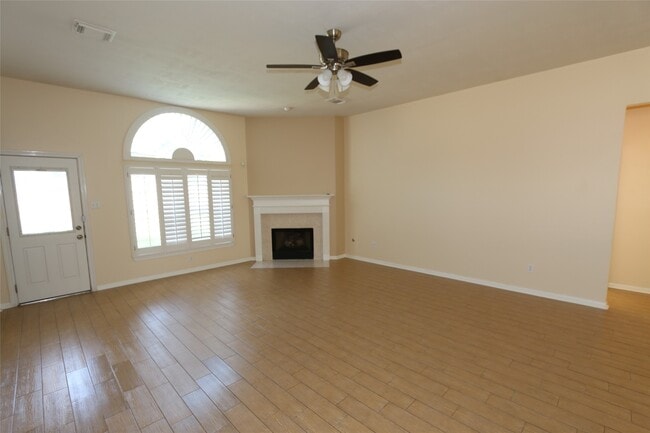 Photo - 1611 Maryvale Dr