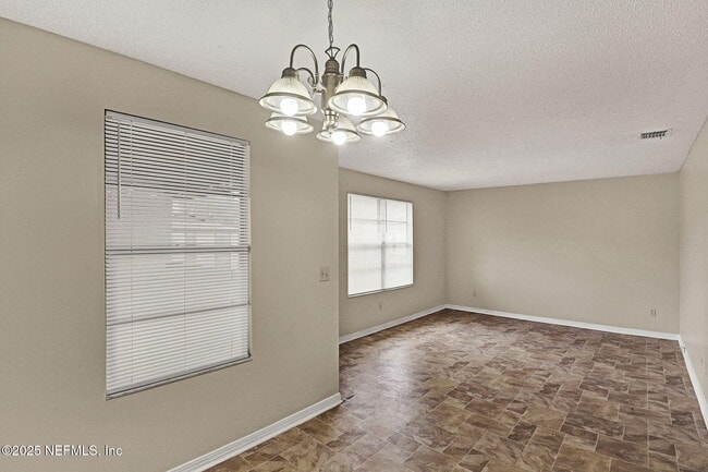 Photo - 475 Crabapple Ct Unidad C