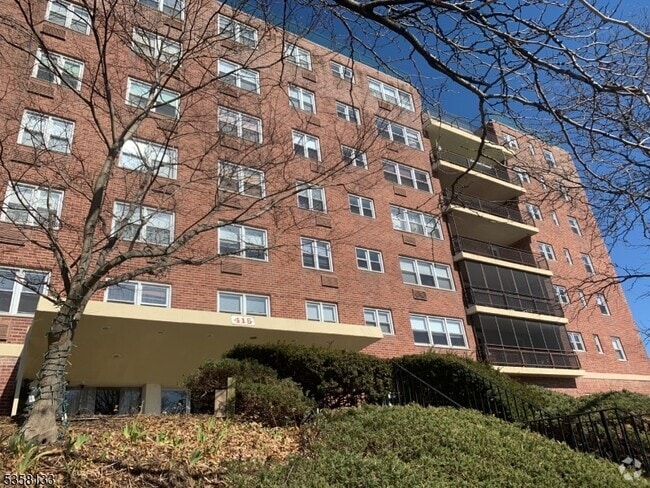 Building Photo - 415 Claremont Ave Unit 5H Rental