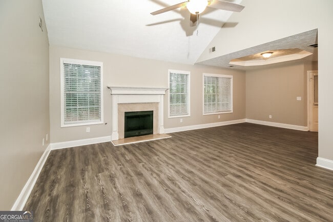 Photo - 75 Ashton Pl