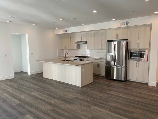 Photo - 45058 Fremont Blvd