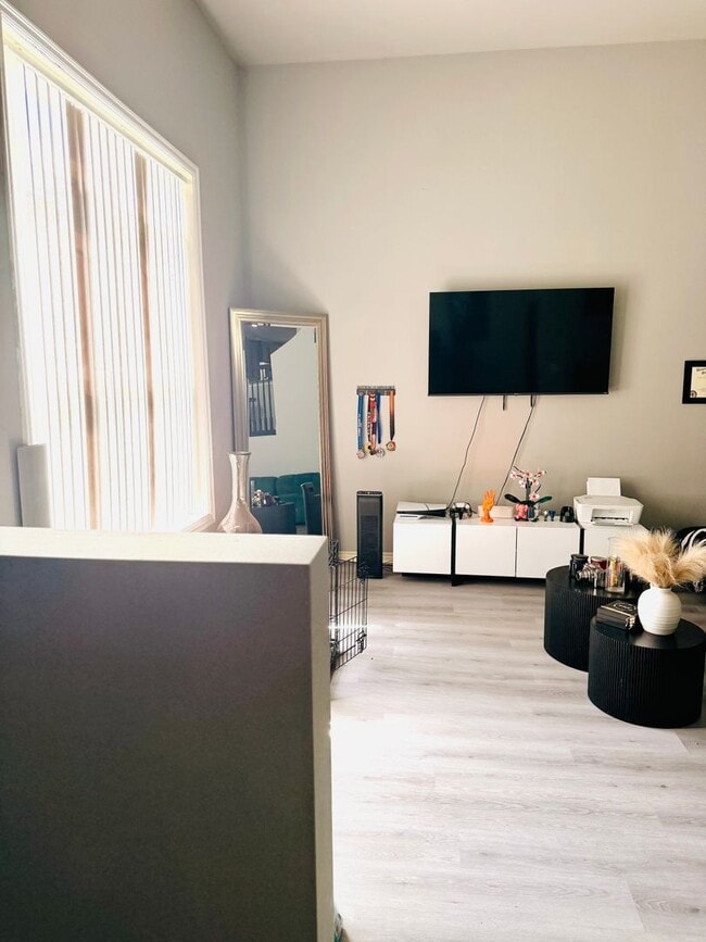 Photo - Spacious Townhome, Close to Fort Riley!