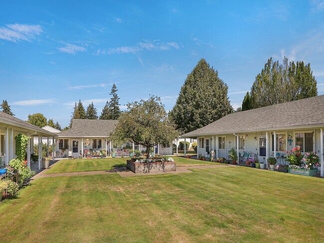 Highland Court Apartments
