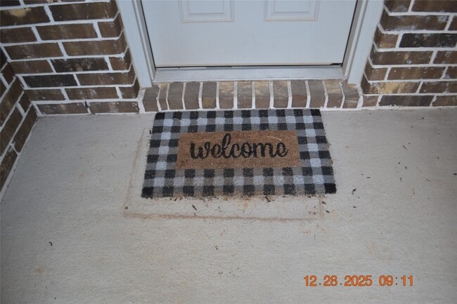 Photo - 1613 Sunbend Ln