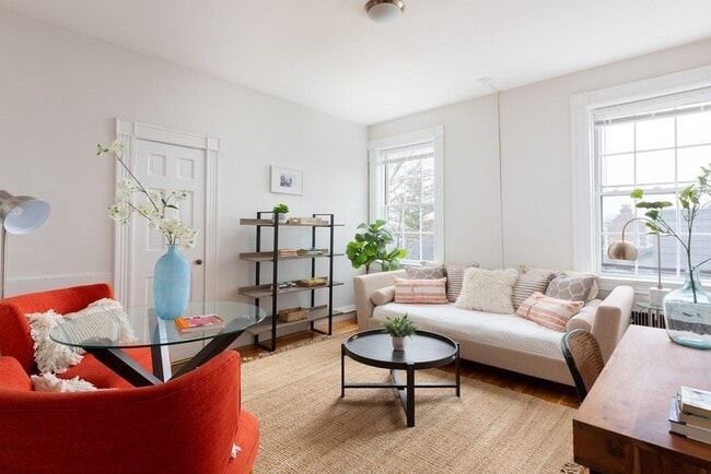 Photo - 16 Chauncy St Unidad 47