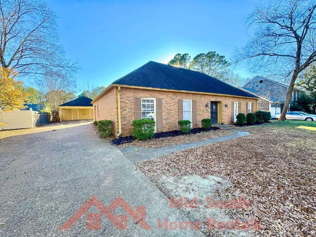 Photo - 6843 Amersham Dr