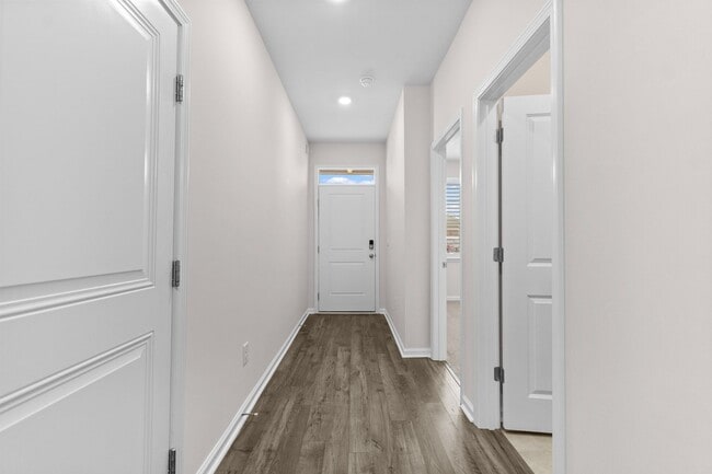 Photo - Bell's Lake Circle