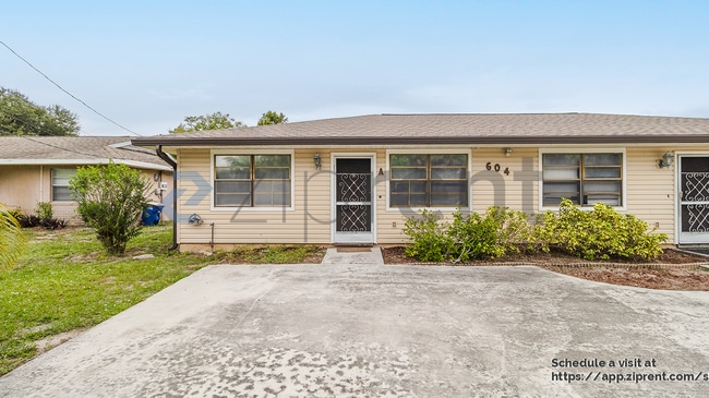 Photo - 604 Roselyn Ave