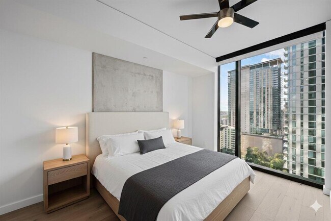 Photo - 610 Davis St Unidad 2103