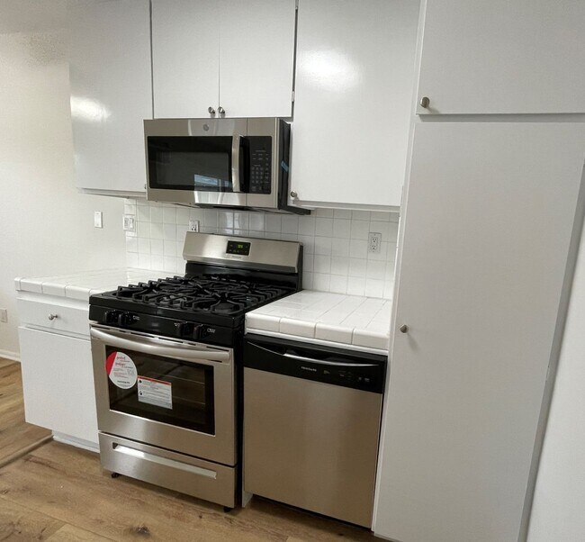 Photo - 5650 Fair Ave