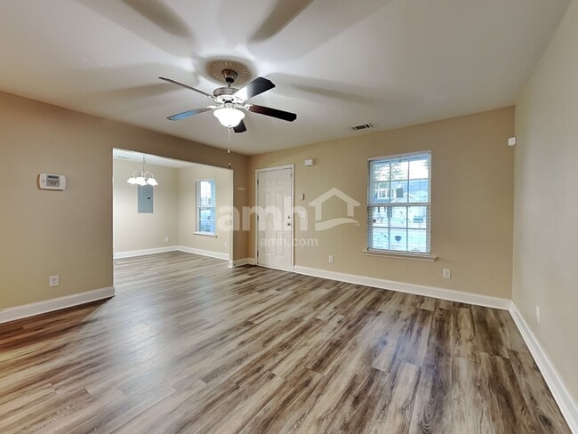 Photo - 2 Ristona Dr