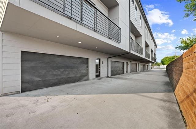 Building Photo - 1715 Bennett Ave