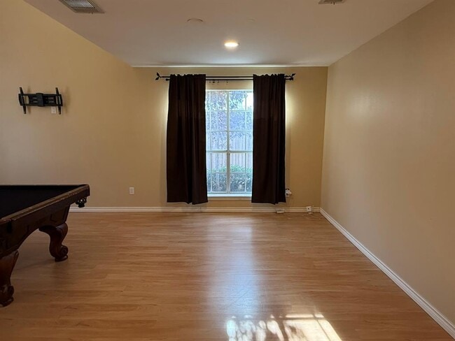 Photo - 1307 Rockridge St