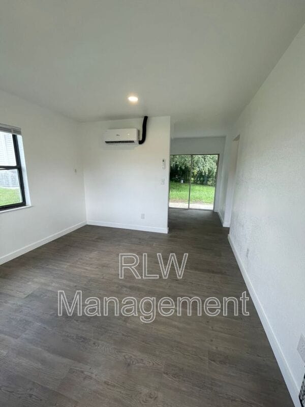 Photo - 117 Cherry Ave