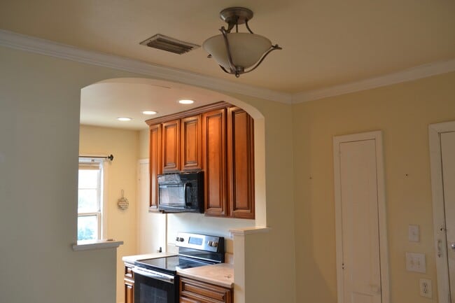 Photo - 1521 McDuff Ave S Unidad #3