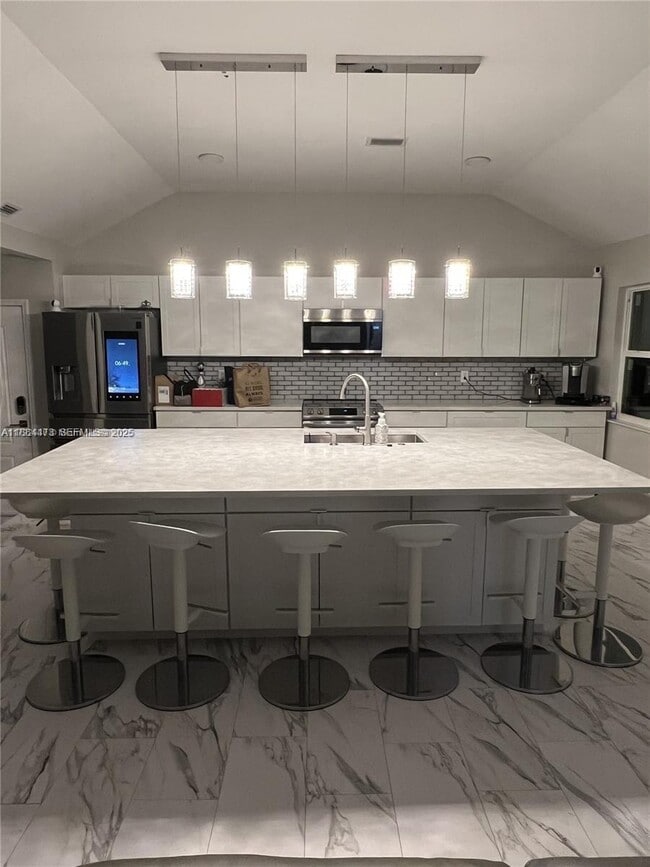 Photo - 310 S 3rd St