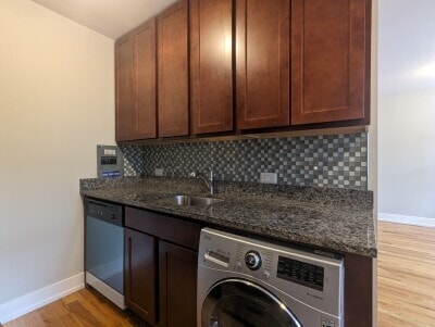 Photo - 510 W Briar Pl