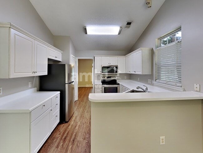 Photo - 1720 Silverberry Ct