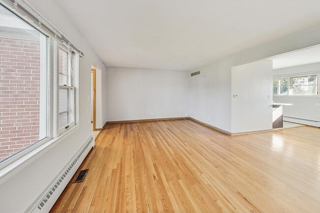 Photo - 611 Burlington Ave