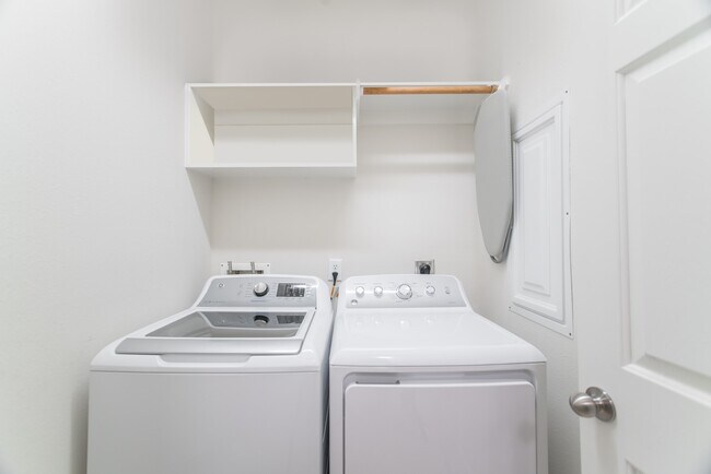 Photo - 27 Gilmore Grove Pl