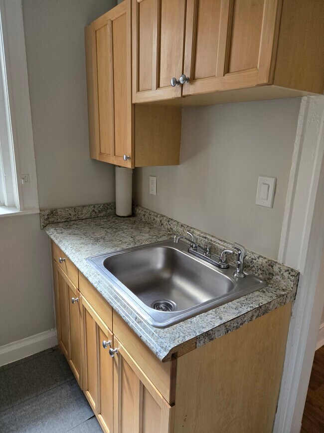 Photo - 31 Chester St Unit #8