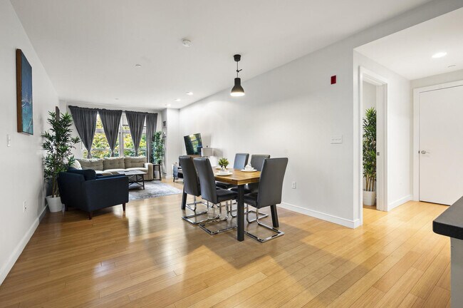 Photo - 601 Albany St Unit SI ID1240282P